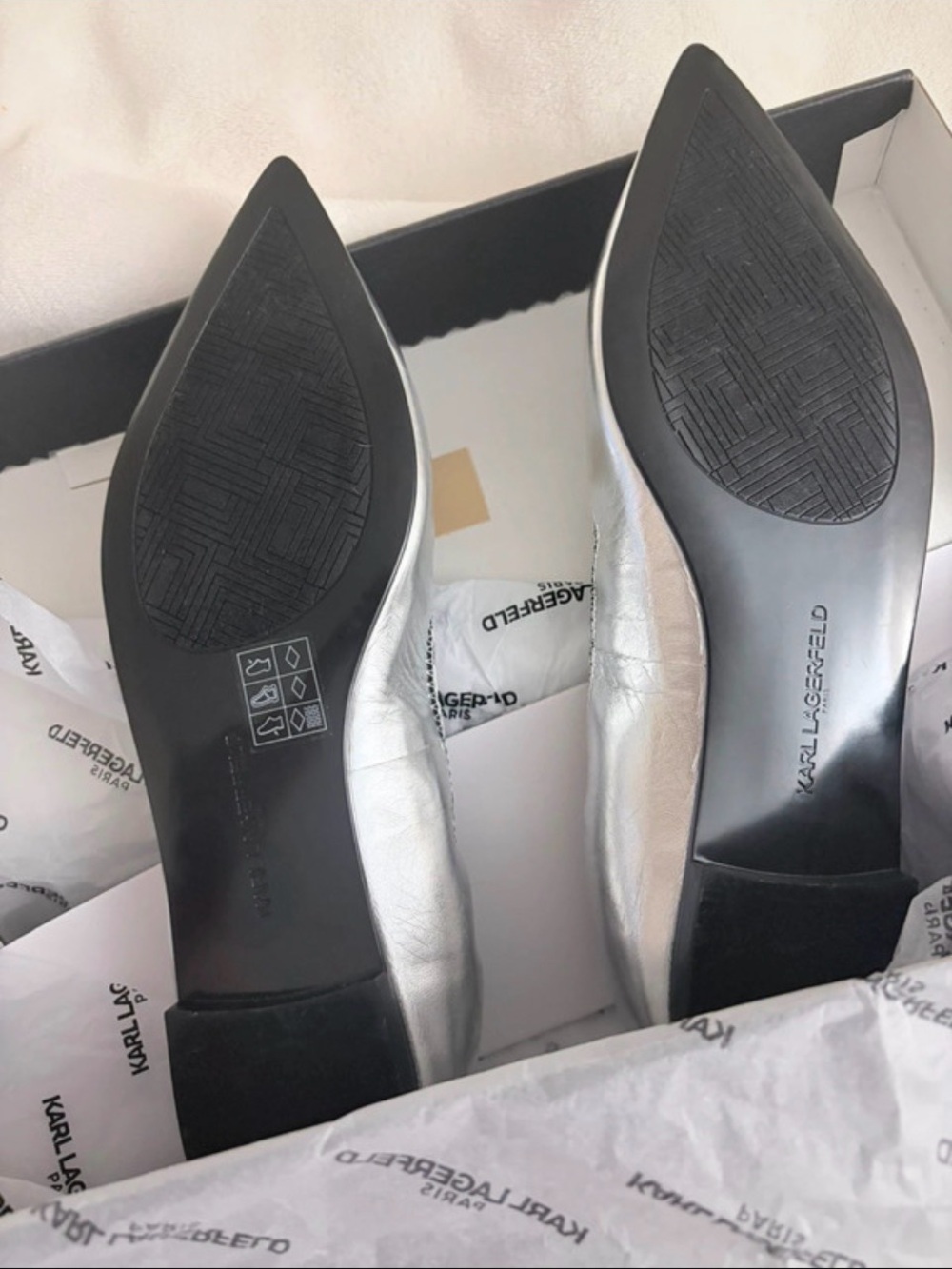 Karl Lagerfeld Metallic Silver Pointed Logo Trim Flats - Picture 2 of 5
